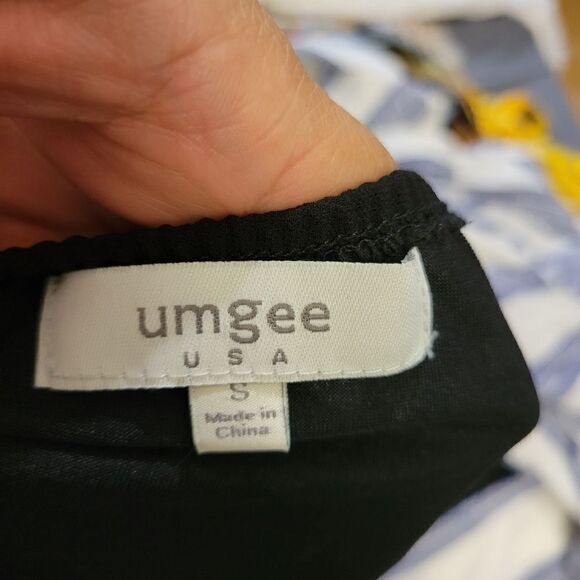 Umgee off shoulder lace trim dress sz small  - Picture 6 of 7